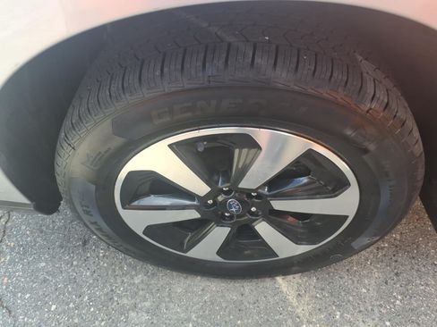 Used 2018 Subaru Forester 2.5i Limited AWD/4WD image 6