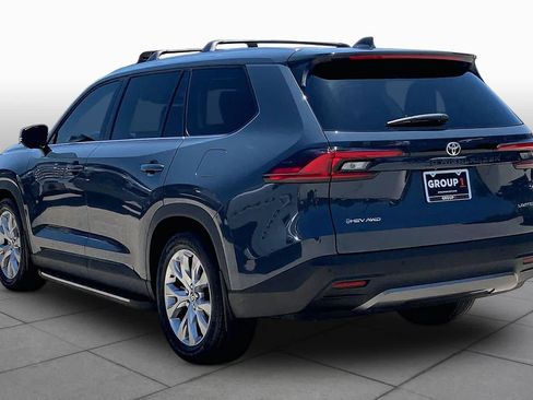 Used 2025 Toyota Grand Highlander AWD Hybrid image 12