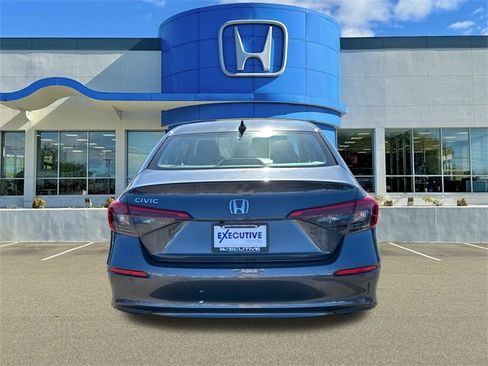 Used 2023 Honda Civic LX image 3