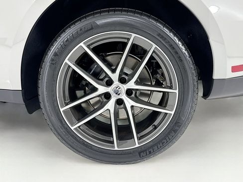 New 2026 Porsche Macan image 35