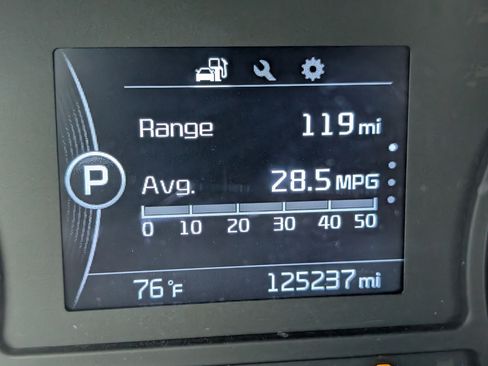 Used 2016 Kia Optima LX w/ Option Group 014 FWD image 9