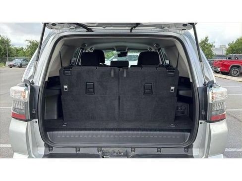 Certified 2024 Toyota 4Runner SR5 AWD/4WD image 37