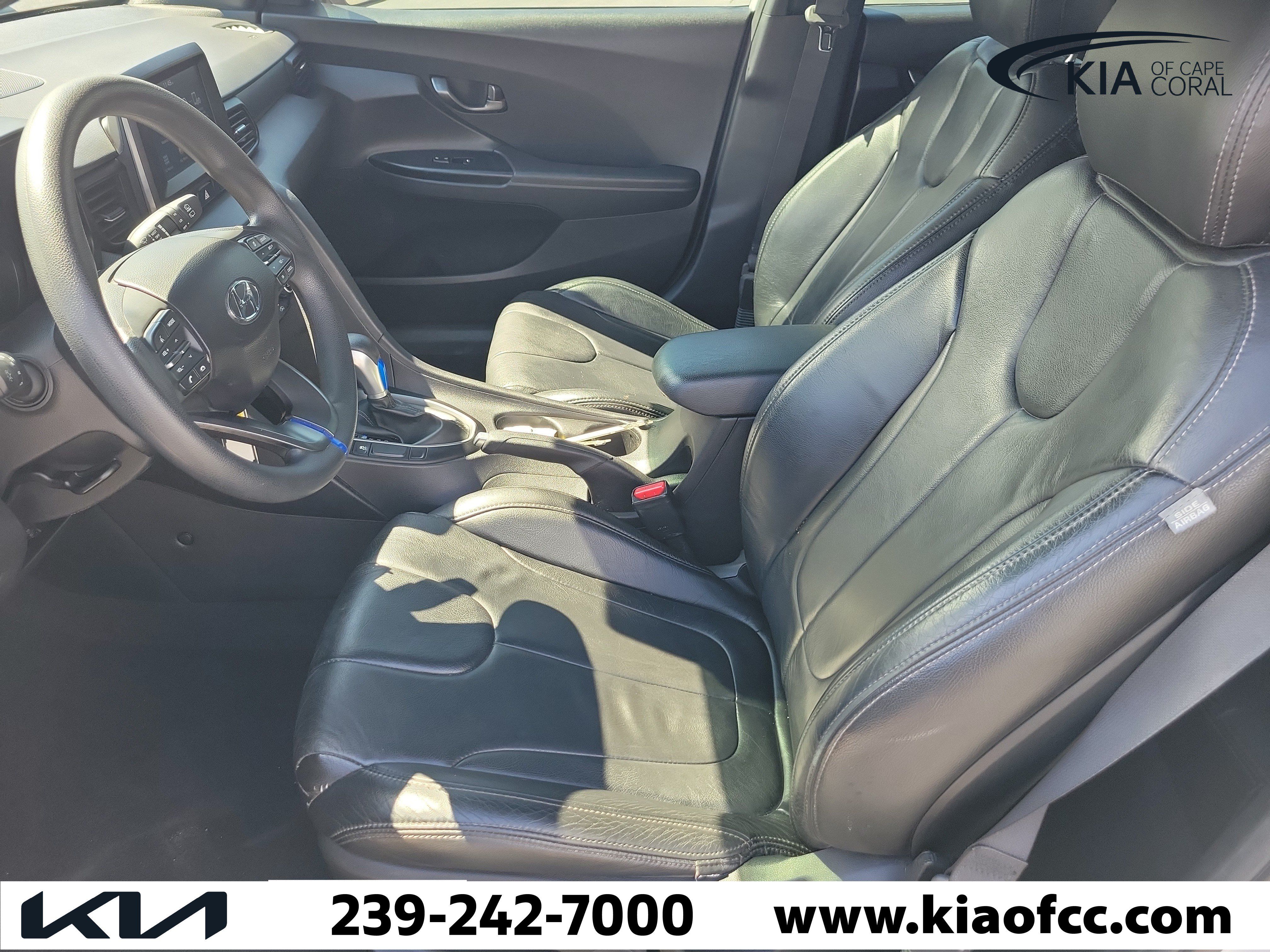 Used 2019 Hyundai Veloster 2.0 FWD image 18