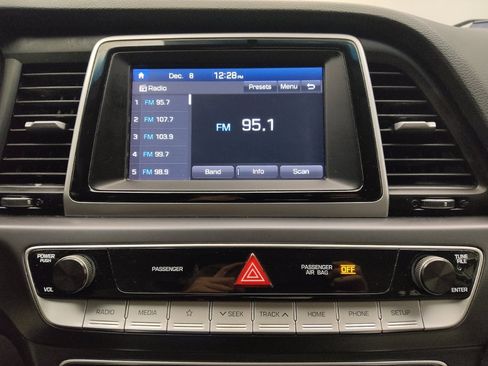 Used 2018 Hyundai Sonata SE image 25