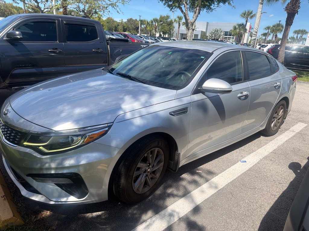 Used 2020 Kia Optima LX FWD image 1