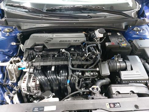 Used 2025 Hyundai Elantra Sport FWD image 29