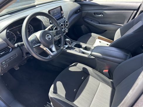 Used 2023 Nissan Sentra SV image 9