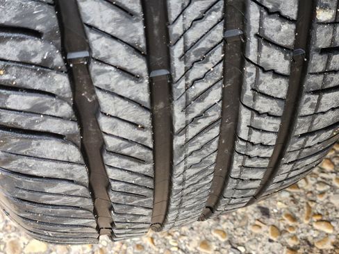 Used 2025 Genesis GV70 3.5T Sport image 11