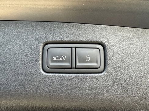 Used 2024 Genesis GV70 2.5T w/ Select Package image 23