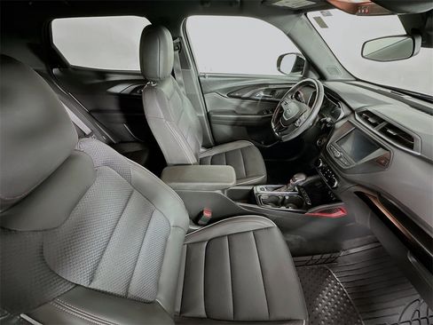 Used 2022 Chevrolet TrailBlazer RS image 26