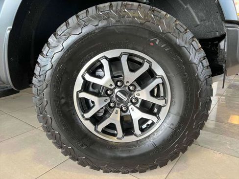 Used 2022 Ford F150 Raptor w/ Equipment Group 801A High AWD/4WD image 9