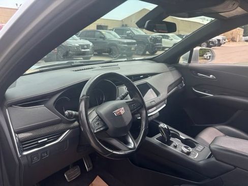 Used 2019 Cadillac XT4 Sport AWD/4WD image 7
