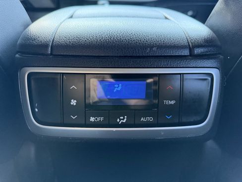 Used 2015 Toyota Highlander XLE AWD/4WD image 26