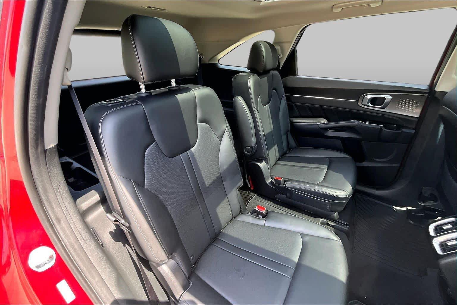 Certified 2023 Kia Sorento SX AWD/4WD image 18