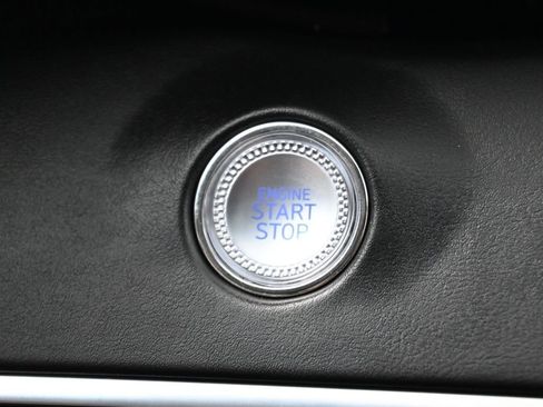 Used 2023 Genesis GV70 2.5T w/ Select Package AWD/4WD image 17