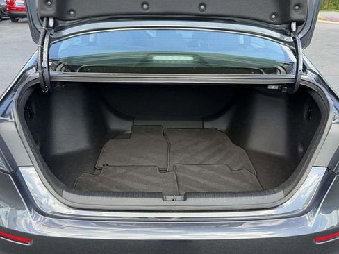 Used 2025 Honda Accord LX image 9