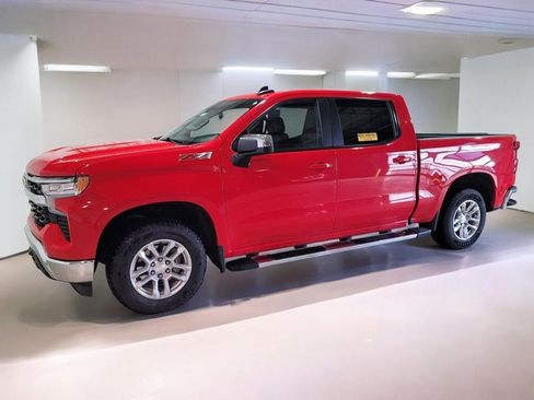 Used 2022 Chevrolet Silverado 1500 LT image 17