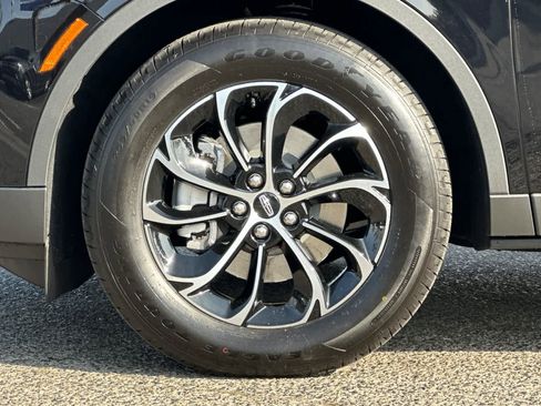 New 2026 Lincoln Nautilus Premier image 27