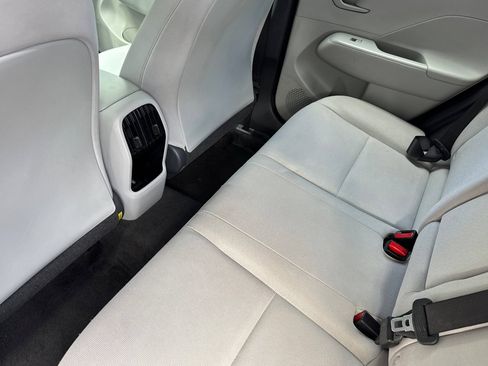 Used 2024 Hyundai Kona SEL FWD image 12