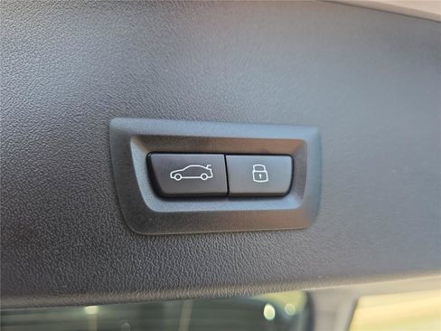 Used 2026 BMW X3 xDrive30i AWD/4WD image 9