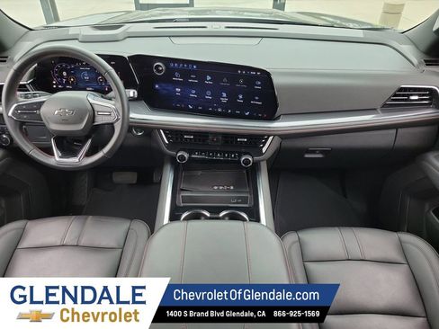 Certified 2025 Chevrolet Suburban RST image 23