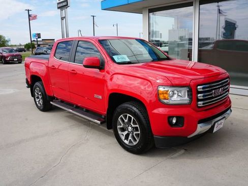 Used 2016 GMC Canyon SLE w/ All Terrain Package AWD/4WD image 31