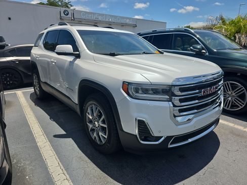 Used 2021 GMC Acadia SLT w/ Technology Package FWD image 1