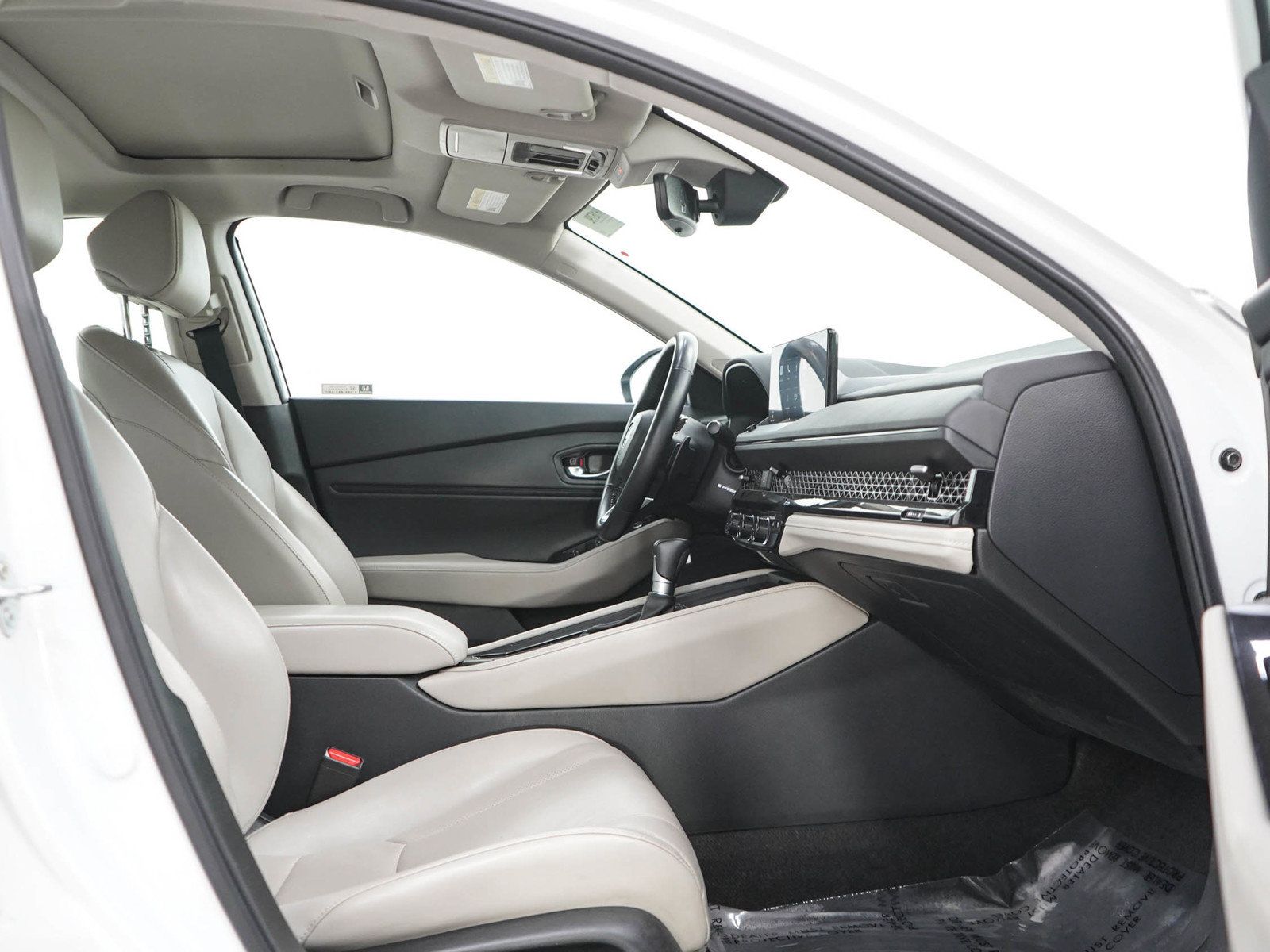 Used 2023 Honda Accord Touring image 11