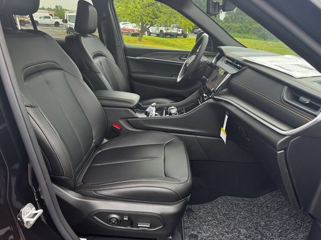 New 2026 Jeep Grand Cherokee Limited AWD/4WD image 14