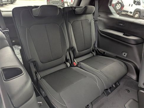 New 2025 Jeep Grand Cherokee L Laredo w/ Luxury Tech Group I image 38