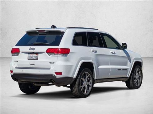 Used 2018 Jeep Grand Cherokee Limited image 5