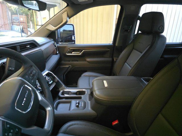 Used 2026 GMC Sierra 2500 Denali w/ Denali Reserve Package AWD/4WD image 5