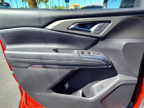 New 2026 Chevrolet Traverse LT w/ LPO, Floor Liner Package FWD image 9