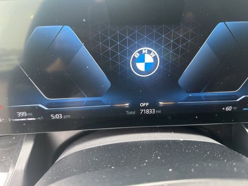 Used 2024 BMW 530i image 8