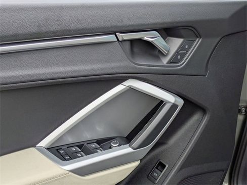 Used 2020 Audi Q3 2.0T Premium w/ Convenience Package image 10