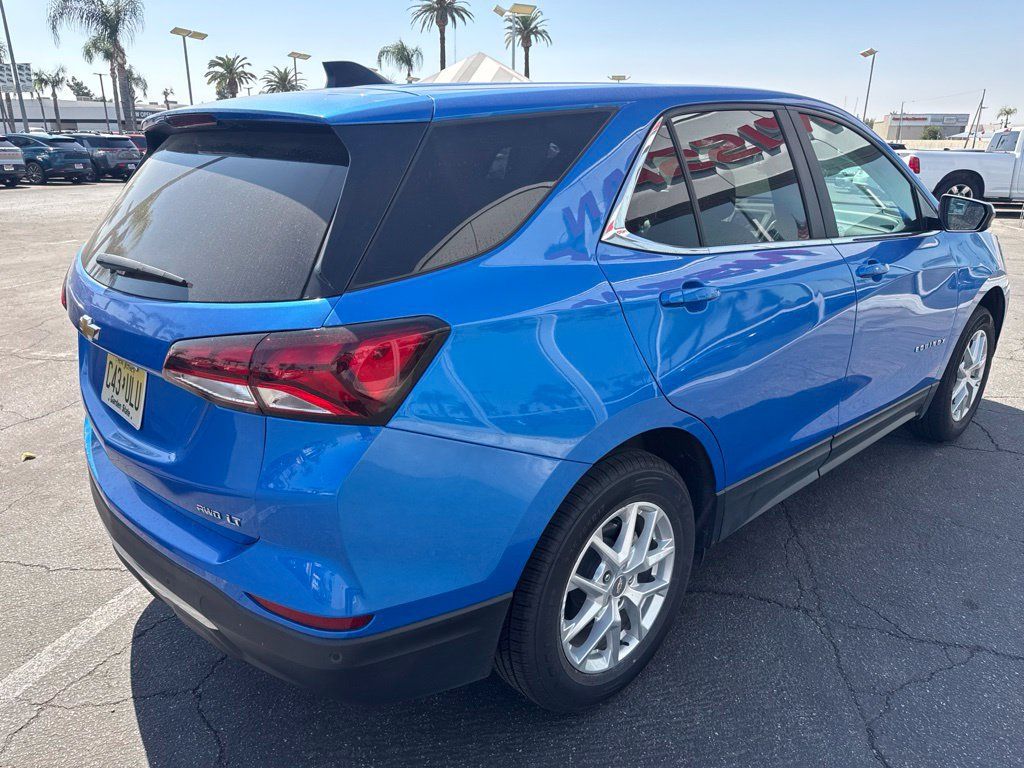 Used 2024 Chevrolet Equinox LT AWD/4WD image 4