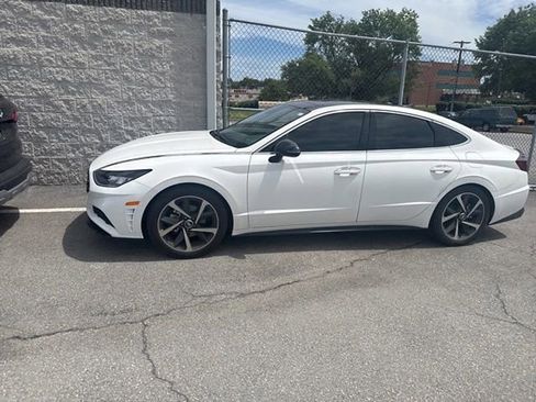 Used 2022 Hyundai Sonata SEL Plus w/ Cargo Package FWD image 3