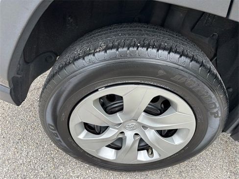 Used 2023 Toyota RAV4 LE image 19