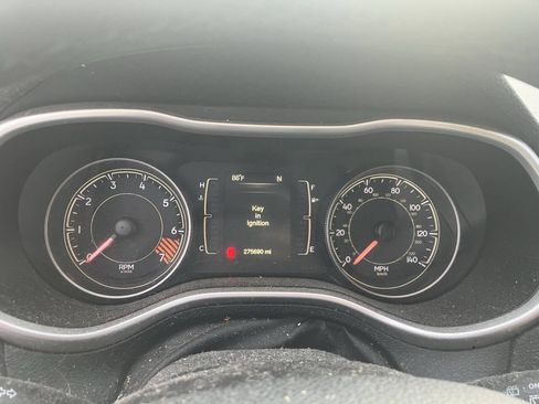 Used 2014 Jeep Cherokee Latitude FWD image 3