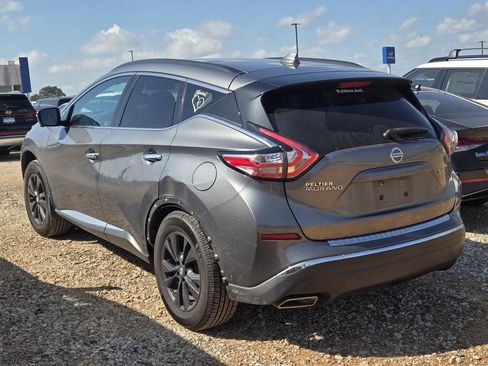 Used 2018 Nissan Murano SV w/ Premium Package image 4