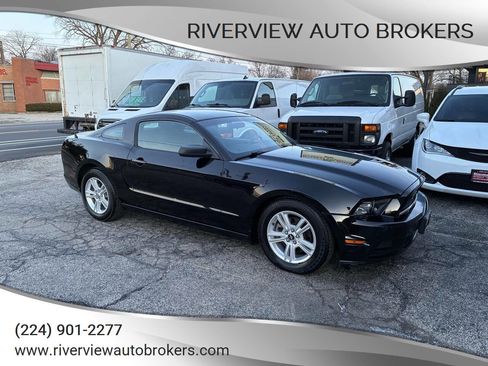 Used 2014 Ford Mustang Coupe image 1