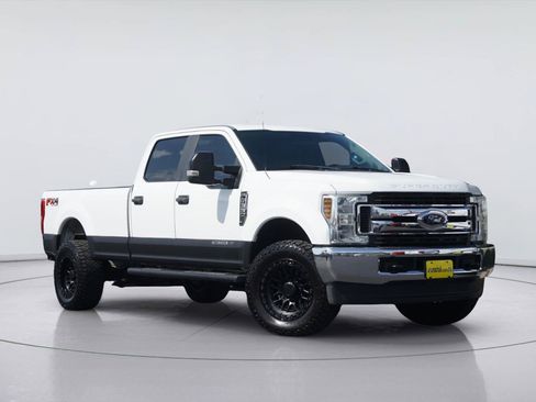 Used 2019 Ford F350 XL w/ STX Appearance Package AWD/4WD image 2