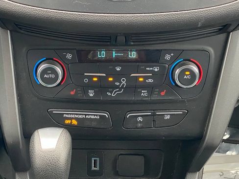 Used 2017 Ford Escape SE FWD image 22