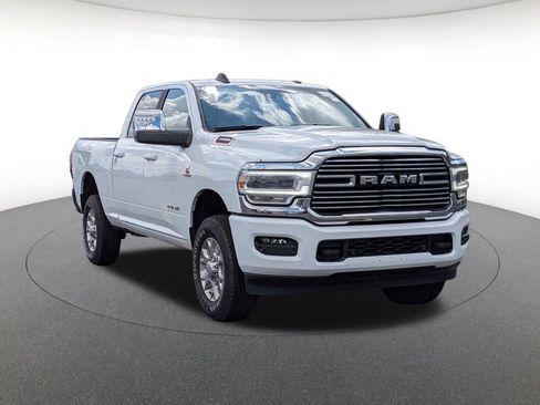 Used 2024 RAM 2500 Laramie w/ Safety Group AWD/4WD image 3
