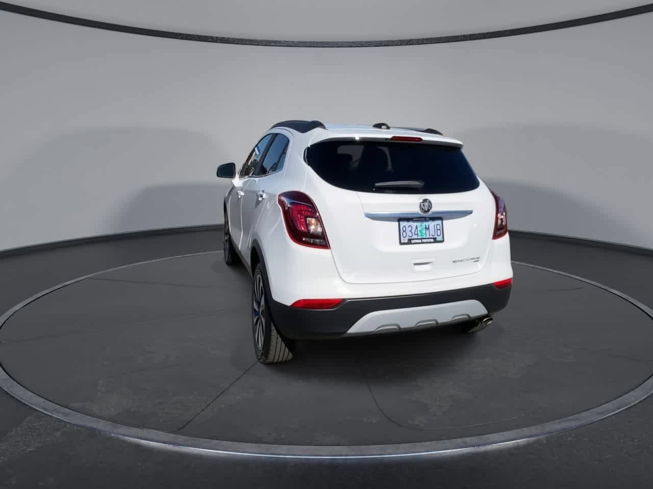 Used 2021 Buick Encore Preferred AWD/4WD image 7