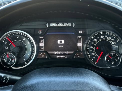 Used 2022 RAM 1500 Laramie AWD/4WD image 23