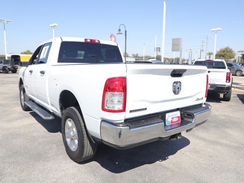 Used 2023 RAM 3500 Big Horn w/ Level 1 Equipment Group image 9