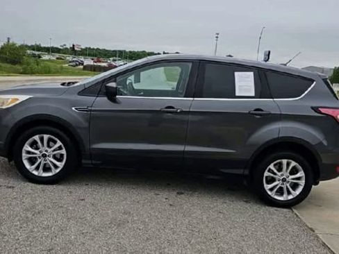 Used 2017 Ford Escape SE FWD image 5