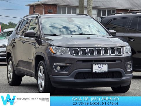 Used 2020 Jeep Compass Latitude w/ Popular Equipment Group AWD/4WD image 1
