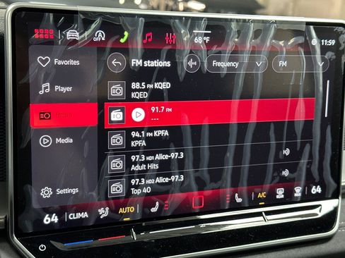 New 2026 Volkswagen Tiguan SE R-Line FWD image 17